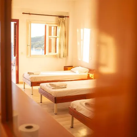 The Pink Palace Hostel Agios Gordios (Corfu)