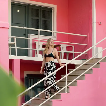 The Pink Palace * Άγιος Γόρδιος