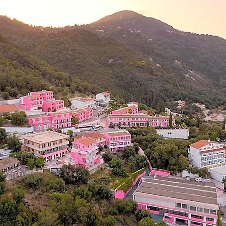 The Pink Palace Albergue *