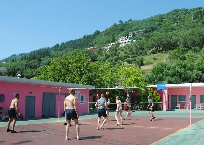 The Pink Palace Хостел